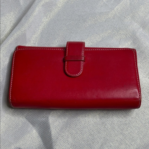 Vintage Y2K Holt Renfrew Buckled Red Genuine Leather Wallet Cards Coins - Picture 2 of 11